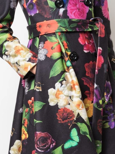 Shop Alice And Olivia Leila Floral Print Coat In Black