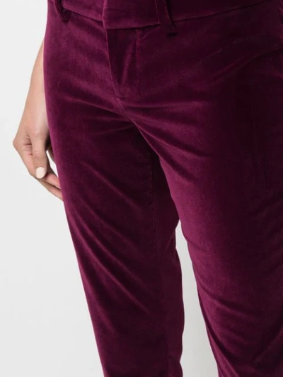 Shop Alice And Olivia Stacey Slim-fit Cropped Trousers In Purple