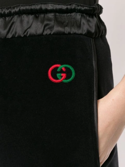 Shop Gucci Lockere Jogginghose Aus Velours In Black