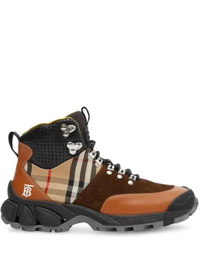 TOR HIKING BOOTS