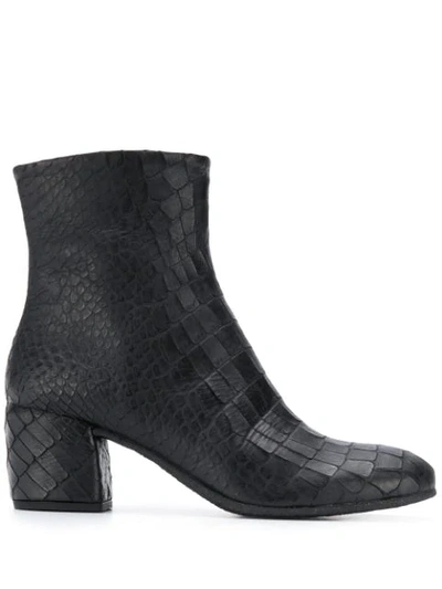 Shop Del Carlo 'roberto' Stiefeletten Mit Kroko-effekt In Black