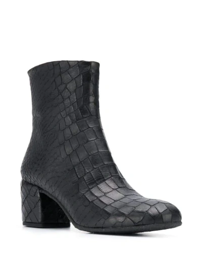 Shop Del Carlo 'roberto' Stiefeletten Mit Kroko-effekt In Black