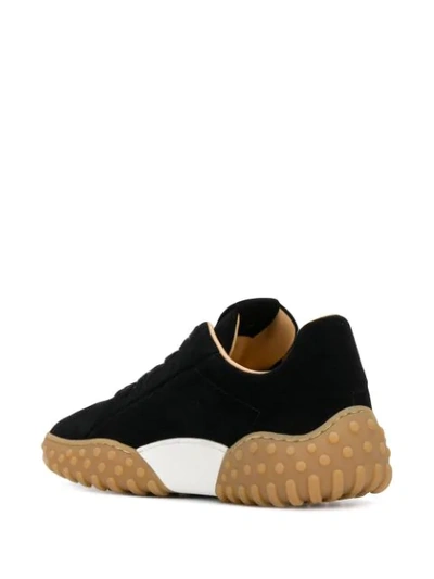 Shop Tod's Sneakers Mit Dicker Sohle - Schwarz In Black