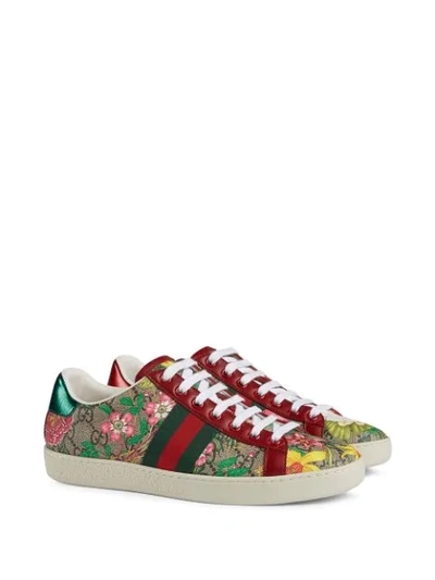 Shop Gucci Flora Print Low-top Sneakers In Neutrals