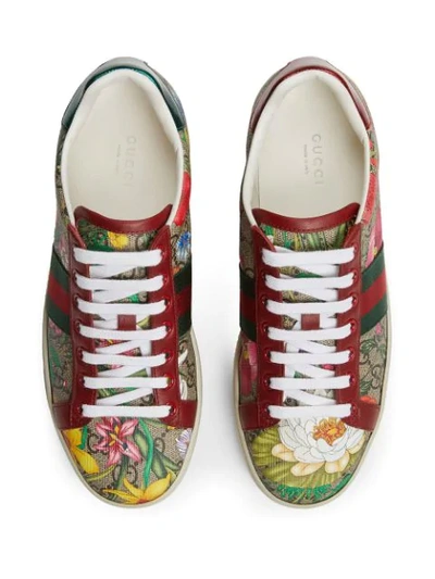 Shop Gucci Flora Print Low-top Sneakers In Neutrals