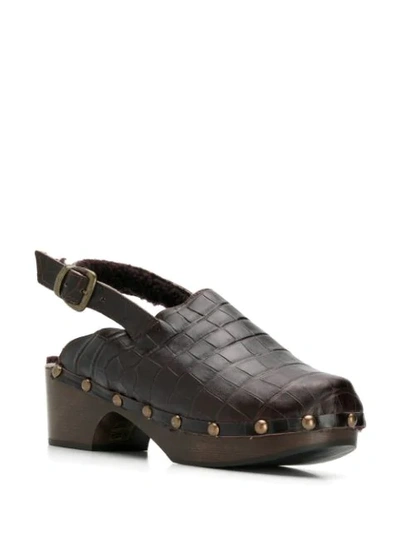 Shop Avec Modération Ruka Embossed Style Clogs In Brown