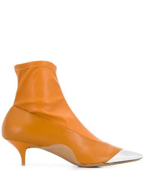 n 21 boots
