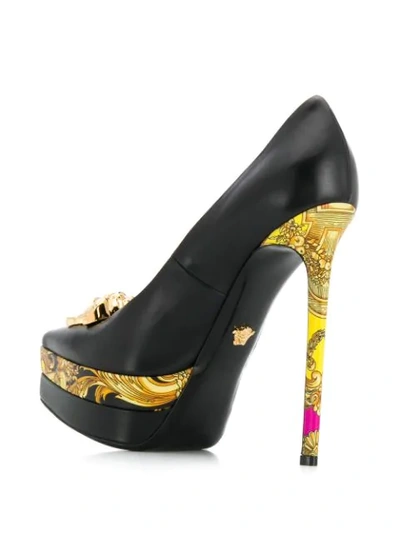 Shop Versace Palazzo Pumps In Knt9h Nero/oro Caldo