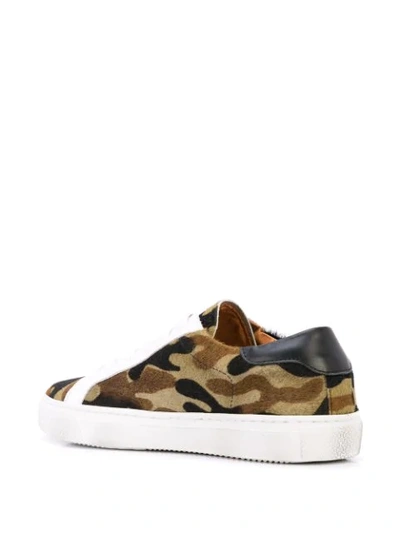 CAMOUFLAGE PRINT LOW-TOP SNEAKERS