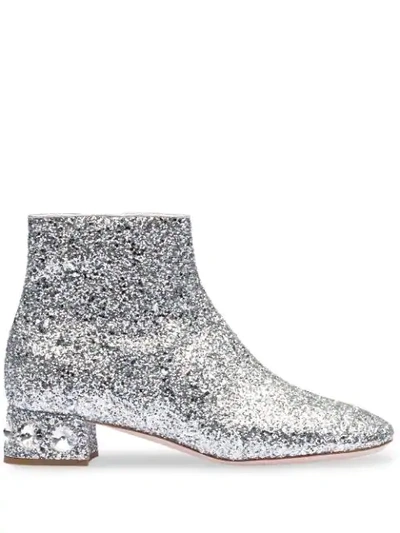 MIU MIU GLITTER AND CRYSTAL EMBELLISHED ANKLE BOOTS - 银色