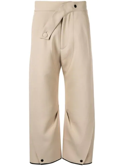 loose fit cropped trousers