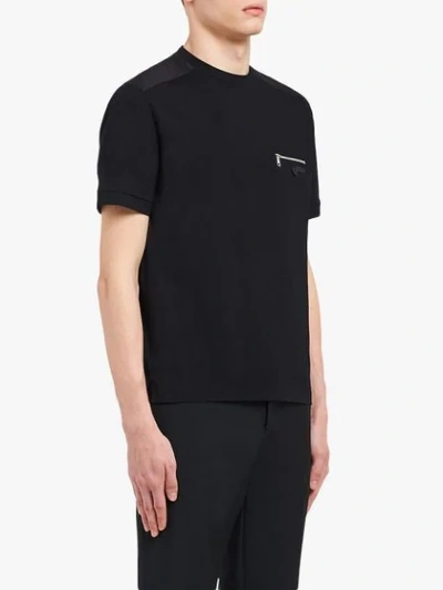 Shop Prada T-shirt Mit Reissverschluss - Schwarz In Black