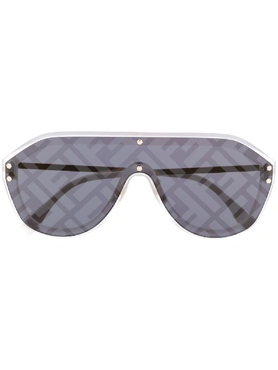 Shop Fendi Monogram Sunglasses In 灰色