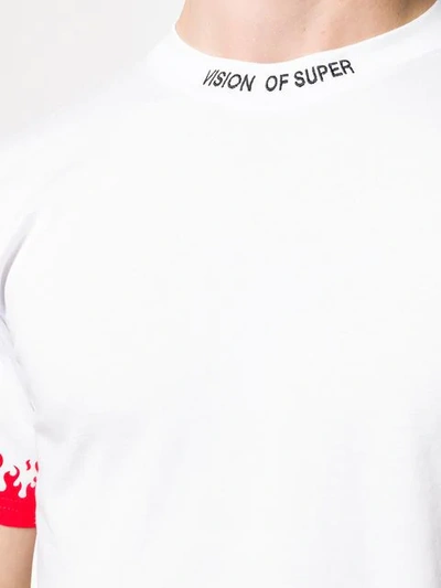 Shop Vision Of Super T-shirt Mit Flammen-print - Weiss In White