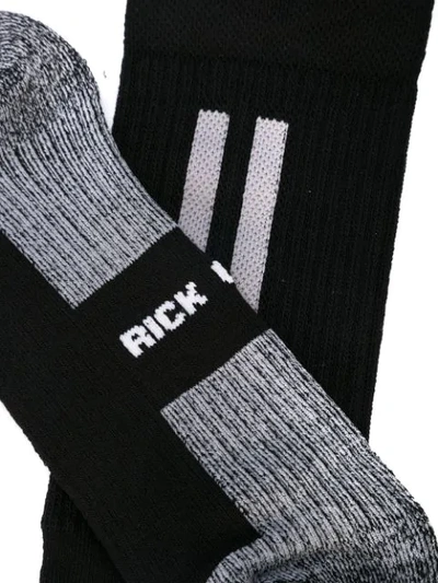 RICK OWENS CONTRAST LOGO SOCKS - 黑色