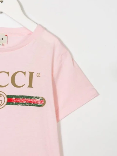 Shop Gucci Vintage Logo Print T-shirt In Pink