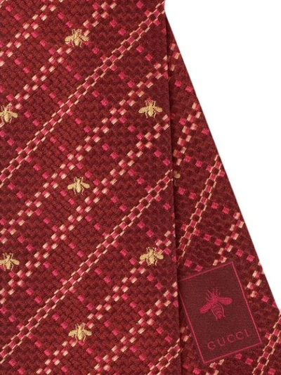 Shop Gucci Karierte Krawatte Mit Bienen In Red