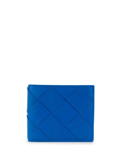 Shop Bottega Veneta Intrecciato Bifold Wallet - Blue