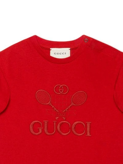 Shop Gucci T-shirt Mit " Tennis"-stickerei In Red