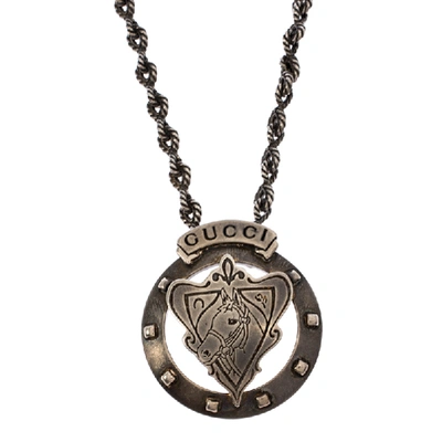 Pre-owned Gucci Horse Ascot Crest Motif Silver Pendant Necklace