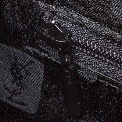Pre-owned Ysl Leather Handbag In Black