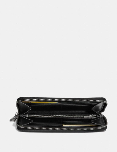 Shop Coach Accordion Wallet In Color<lsn_delimiter>black