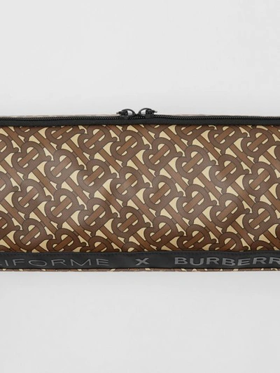 Burberry top yoga mat