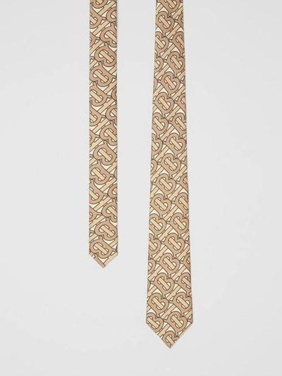 经典剪裁专属标识印花丝质领带