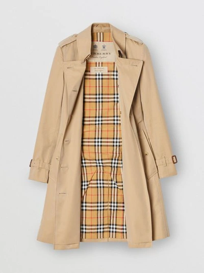 Shop Burberry The Mid-length Chelsea Heritage Trench Coat In Honey