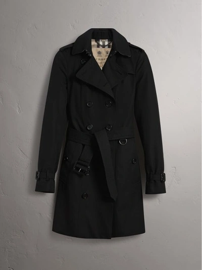 Shop Burberry The Sandringham – Mid-length Trench Coat In Black