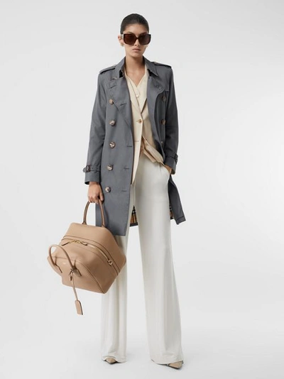 Shop Burberry The Mid-length Kensington Heritage Trench Coat In Mid-grey