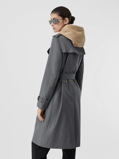 Shop Burberry The Long Kensington Heritage Trench Coat In Mid Grey