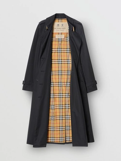 Shop Burberry The Long Chelsea Heritage Trench Coat In Midnight