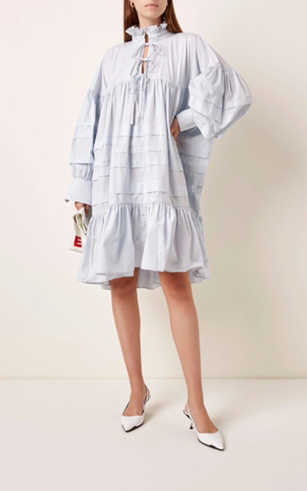 CECILIE BAHNSEN】 /