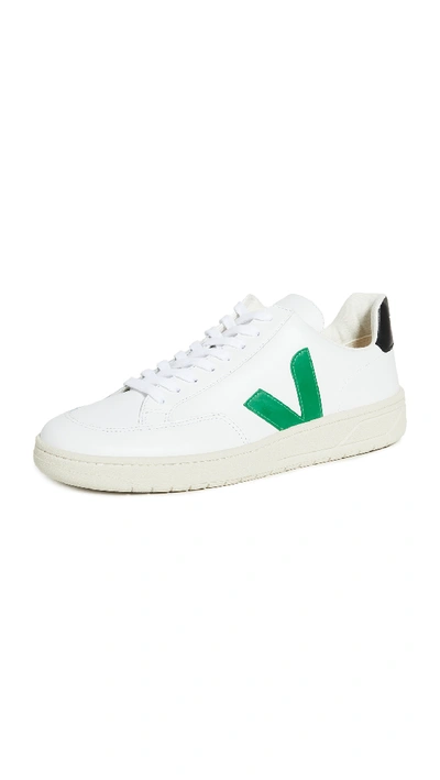 Shop Veja V-12 Sneakers In Extra White/emeraude/black