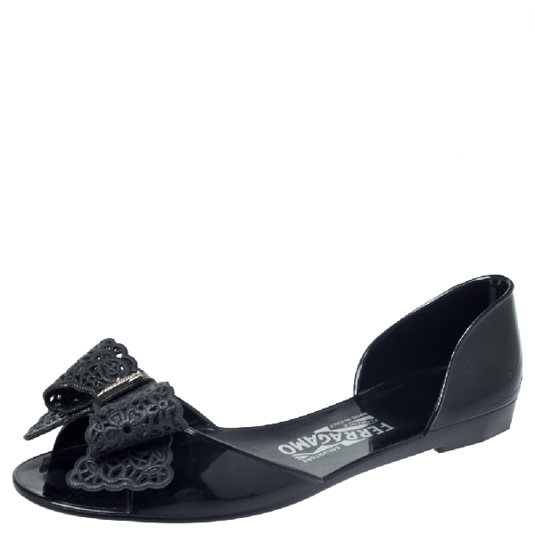 black jelly flats