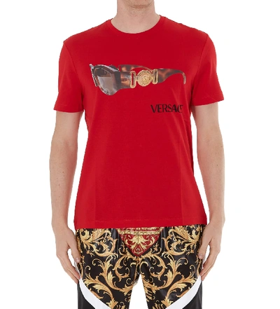 Shop Versace Medusa Biggie T- Shirt In Red