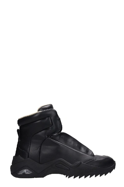 Shop Maison Margiela Sneakers In Black Leather