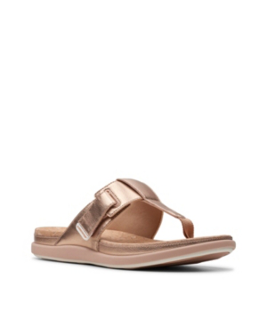 clarks rose gold flip flops