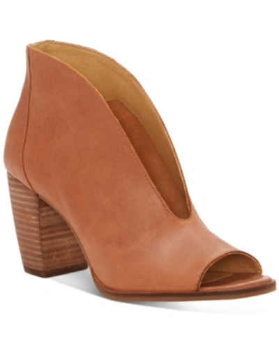 Shop Lucky Brand Joal Shooties Women's Shoes In Latte Brown