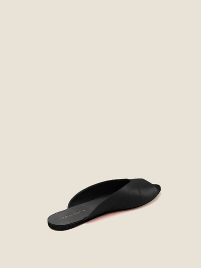 Shop Donna Karan Zuzu Leather Slide In Black