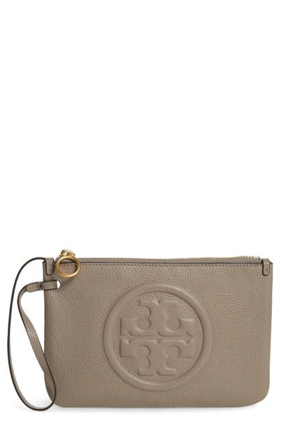 Shop Tory Burch Perry Leather Wristlet In Gray Heron