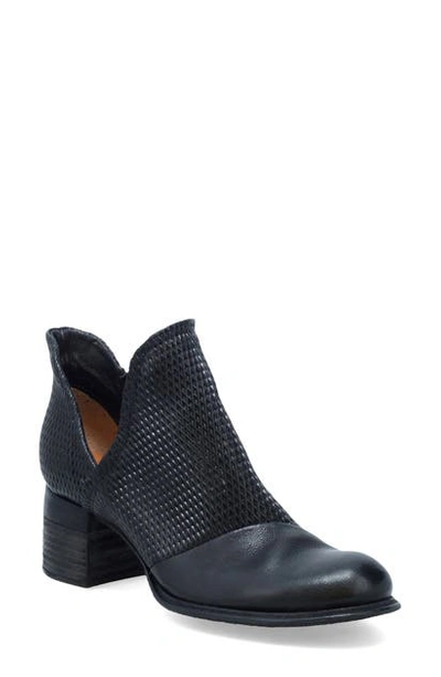 Shop As98 Lloyd Bootie In Black