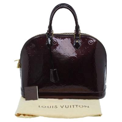 Pre-owned Louis Vuitton Amarante Monogram Vernis Alma Gm Bag In Burgundy