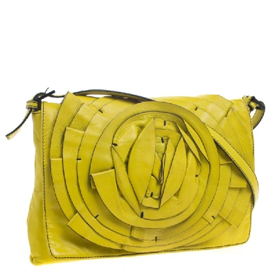 Pre-owned Valentino Garavani Fluorescent Yellow Leather Petale Shoulder Bag