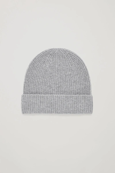 Shop Cos Knitted Cashmere Hat In Grey