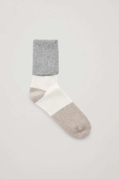 Shop Cos Colour-block Wool-cashmere Socks In Grey