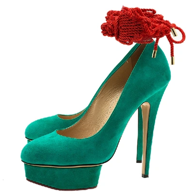 Pre-owned Charlotte Olympia Green Suede Dolly Platform Pumps Size 40