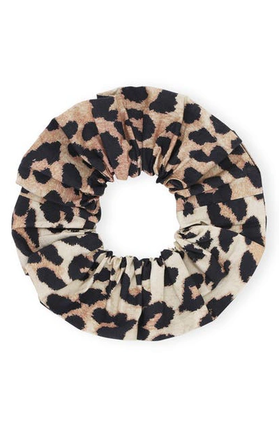 Shop Ganni Pattern Poplin Scrunchie In Leopard