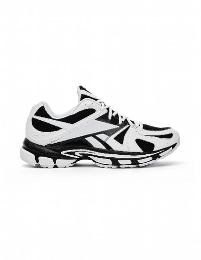 Shop Vetements Black & White Spike Runner 200 Sneakers